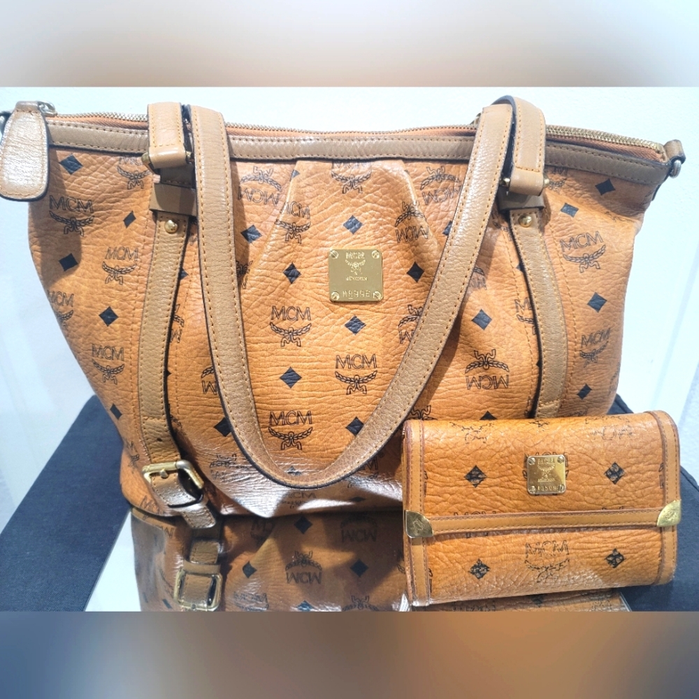 MCM Visetos Tote & Wallet